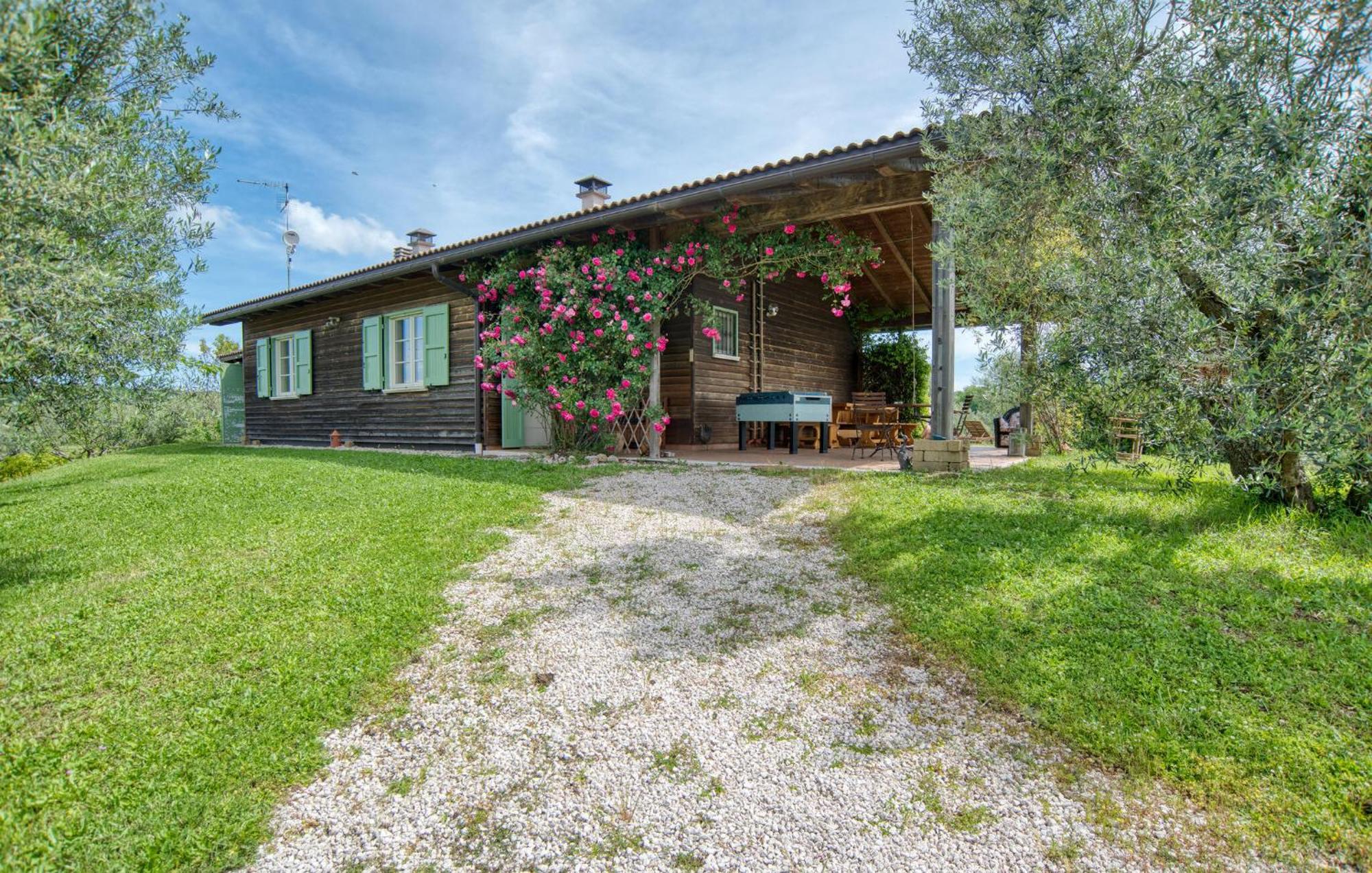 Lovely Home In Farnese With Kitchen Esterno foto