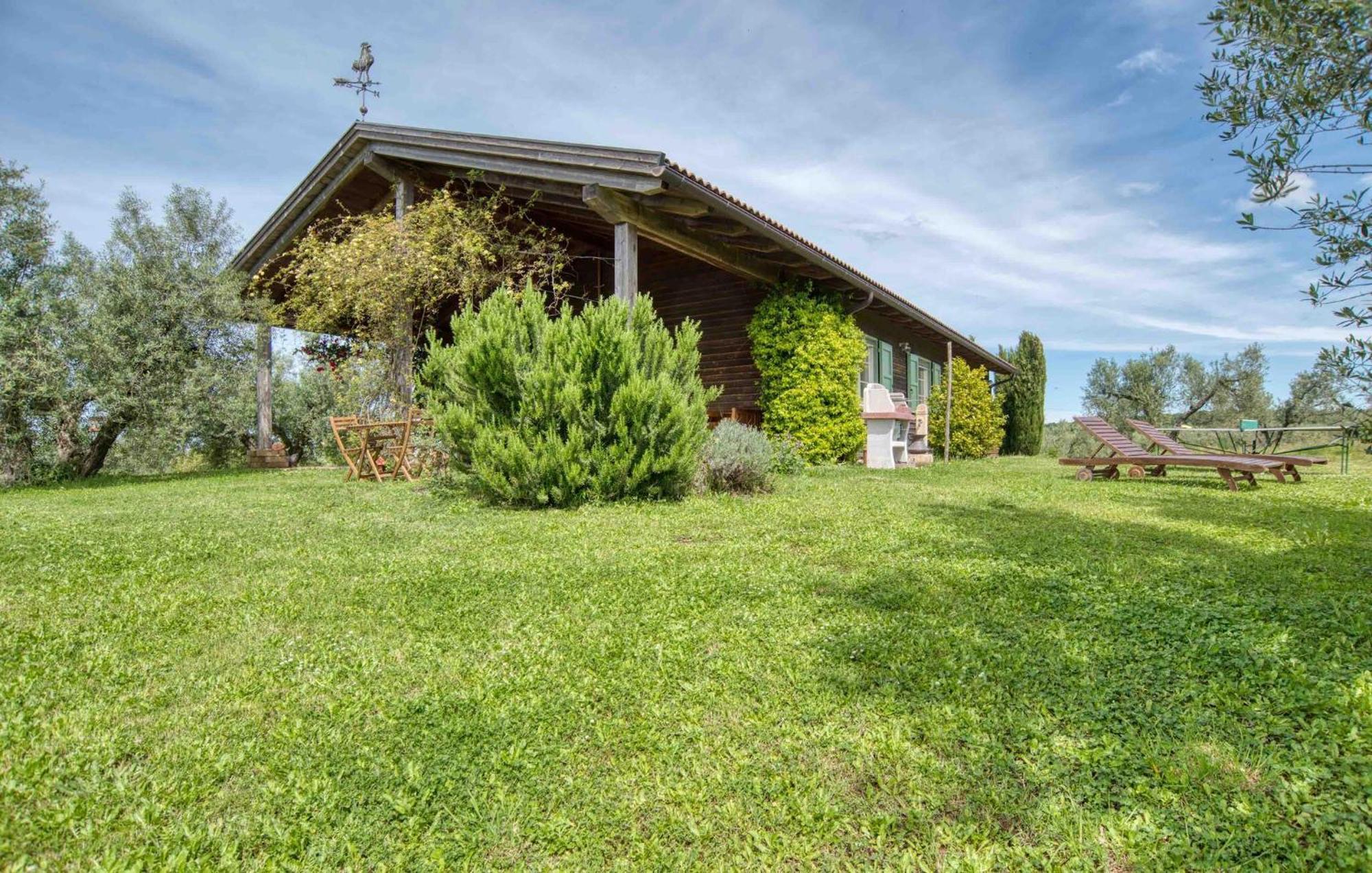 Lovely Home In Farnese With Kitchen Esterno foto